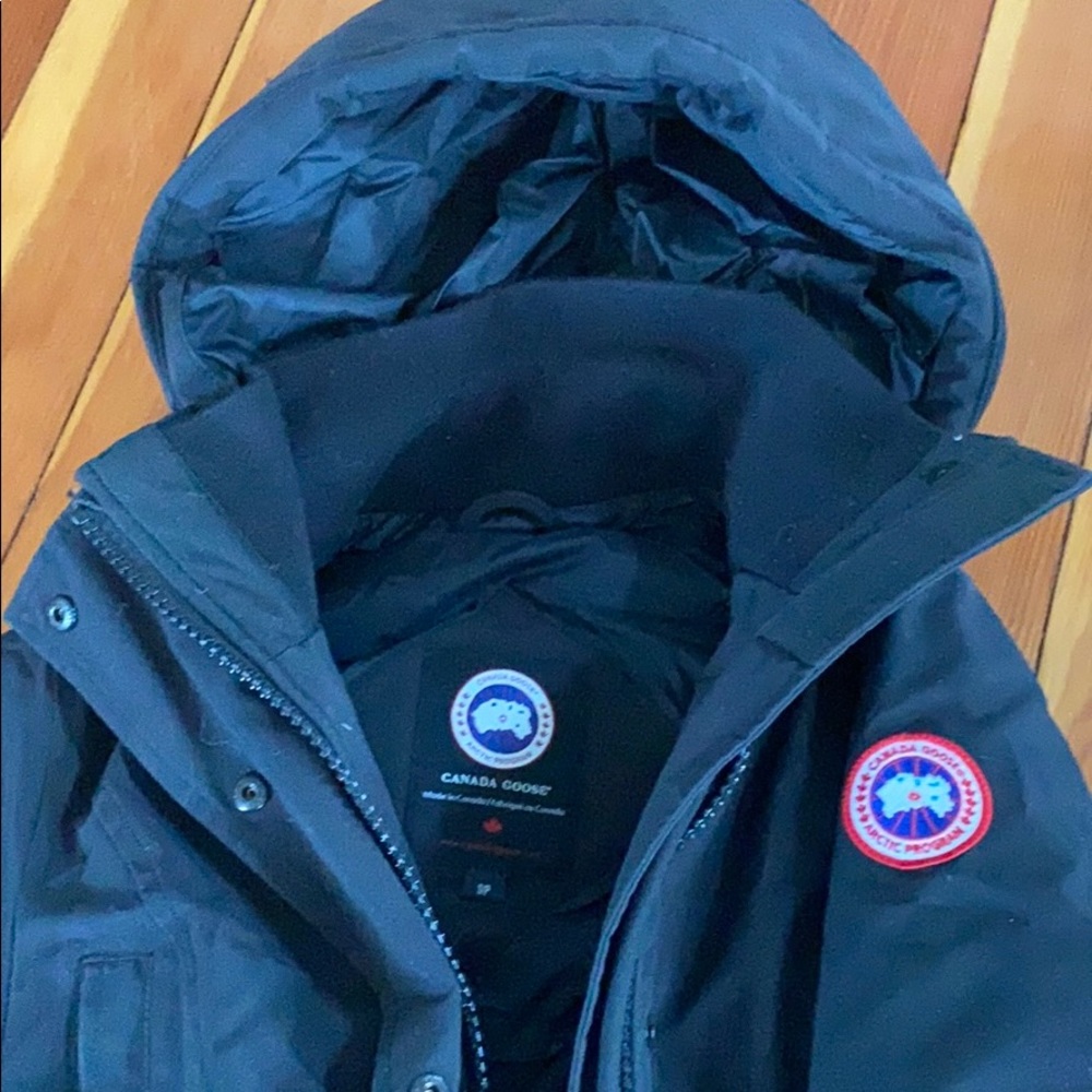 Women’s Size small Canada Goose winter jacket